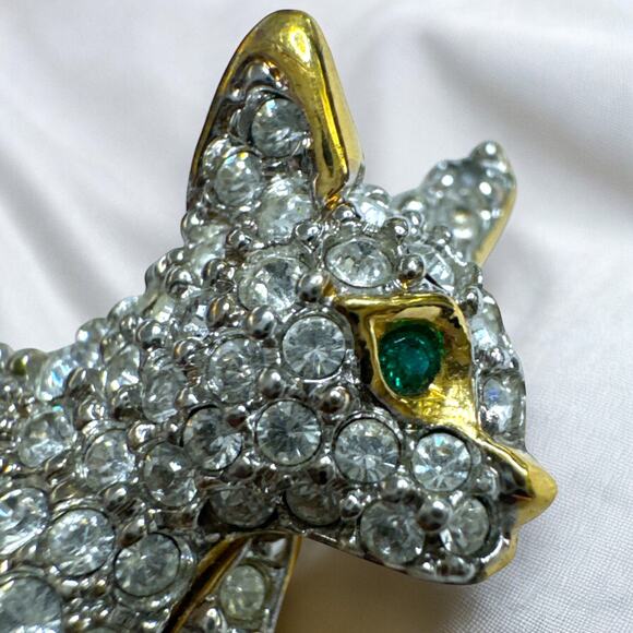 Swarovski Signed Pave Austrian Crystal Cat Brooch with Emerald Green Eye - Picture 2 of 7